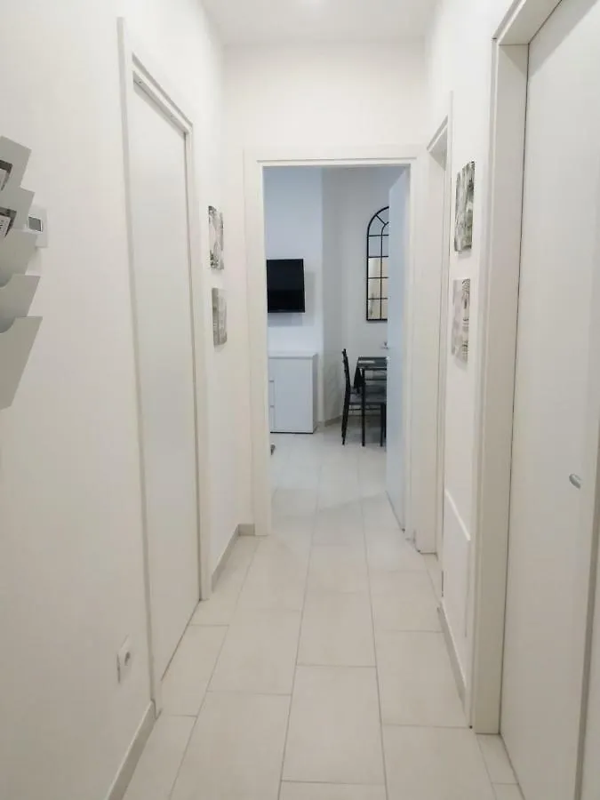 Russomanno Holiday Home Como Apartment